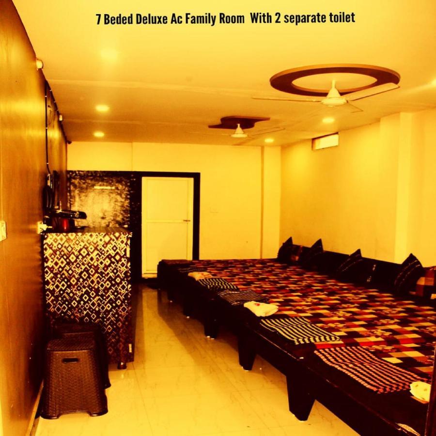 Mansarovar Guest House Ujjain Extérieur photo
