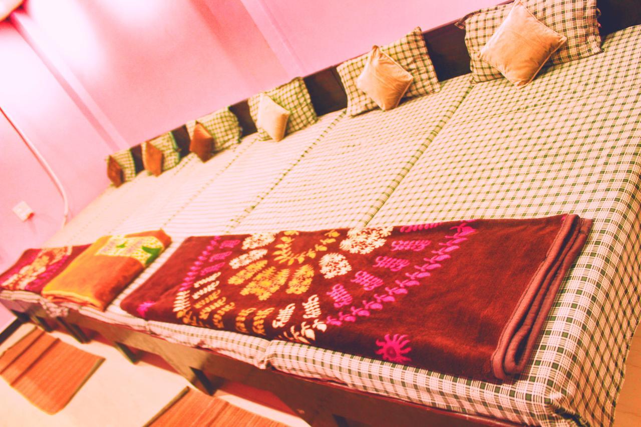 Mansarovar Guest House Ujjain Extérieur photo