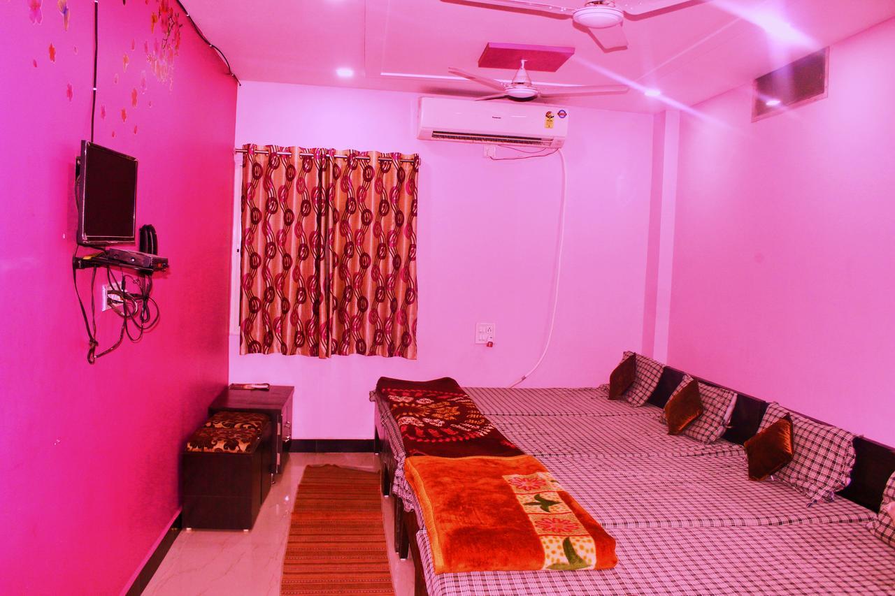 Mansarovar Guest House Ujjain Extérieur photo