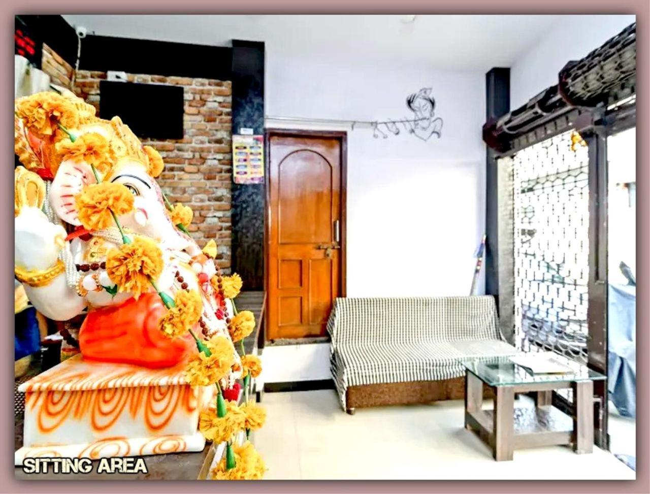 Mansarovar Guest House Ujjain Extérieur photo