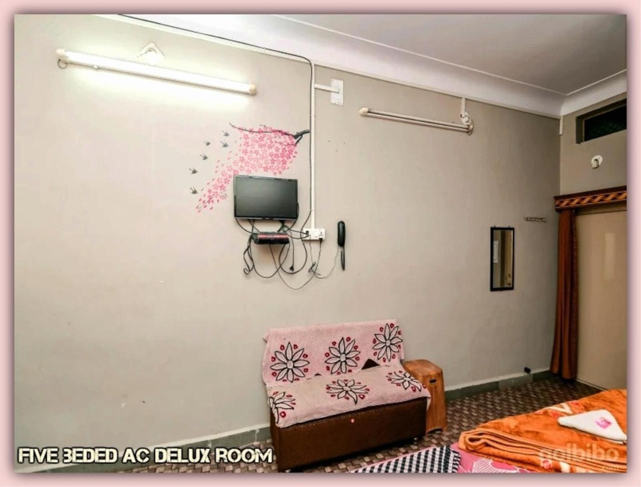 Mansarovar Guest House Ujjain Extérieur photo