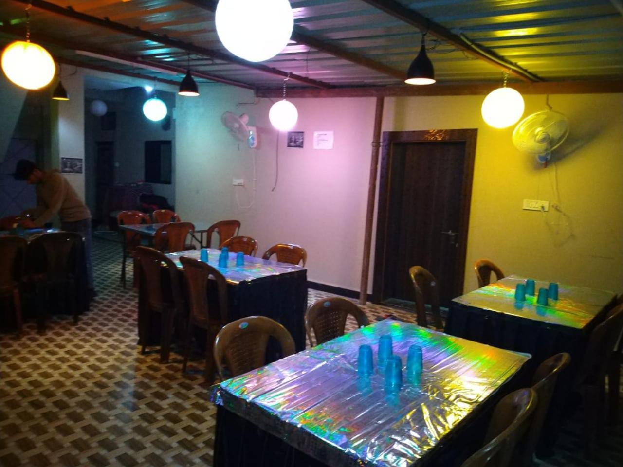 Mansarovar Guest House Ujjain Extérieur photo