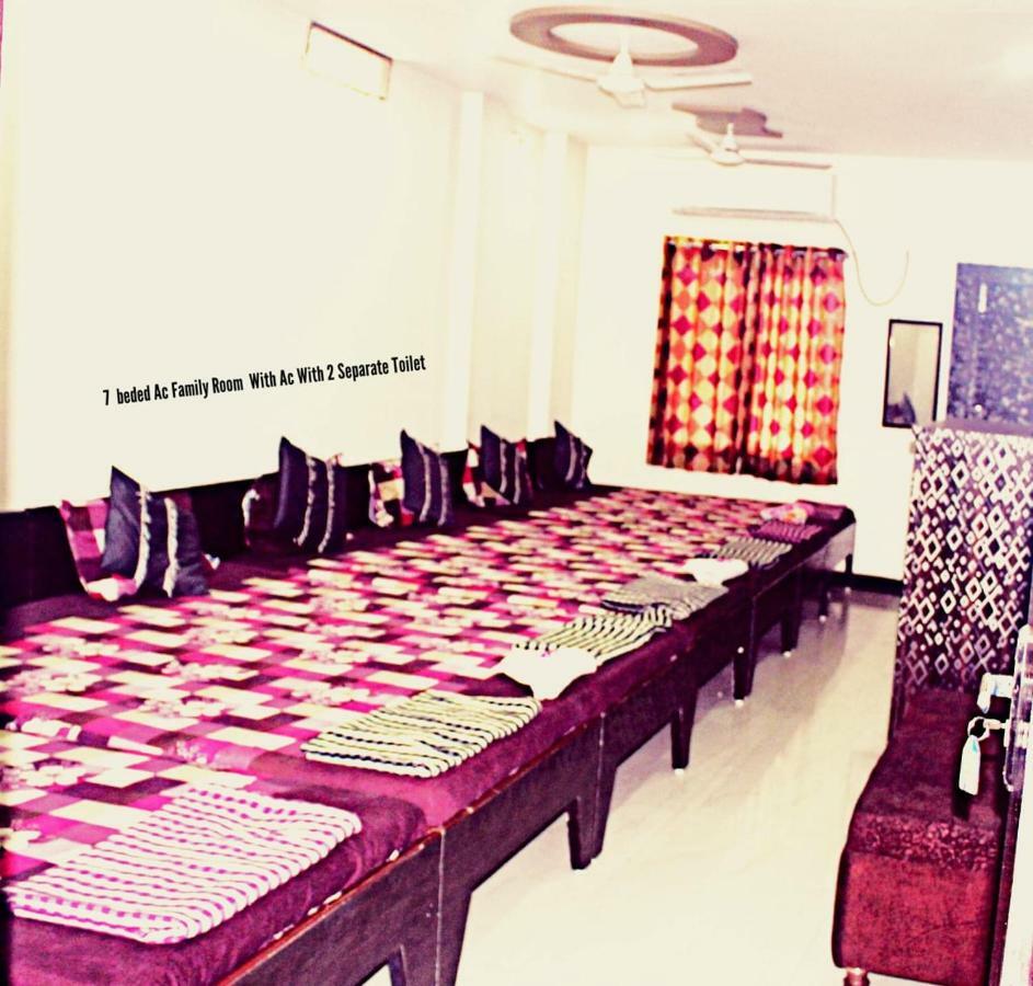 Mansarovar Guest House Ujjain Extérieur photo